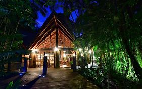 Ferntree Rainforest Lodge